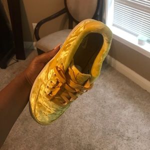 GRADE SCHOOL NIKE AIR FORCE 1 LV8 CASUAL SHOES